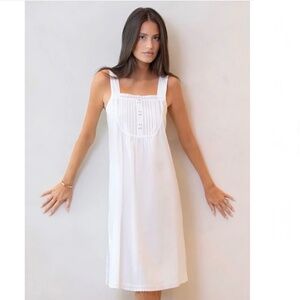 Jacaranda Living White Cotton Nightgown Excellent Condition